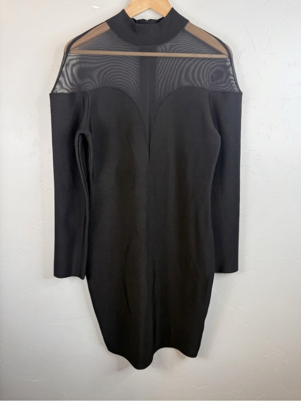 NWT Marciano Diana Long Sleeve Dress Black Size 10 - Picture 2 of 9